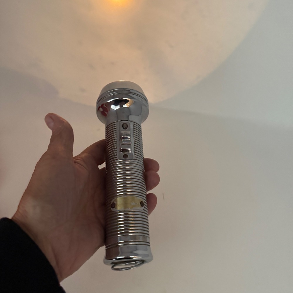 Vtg Metal‎ Flashlight Chrome Ribbed Retro Camping Emergency Light 2 D cell works